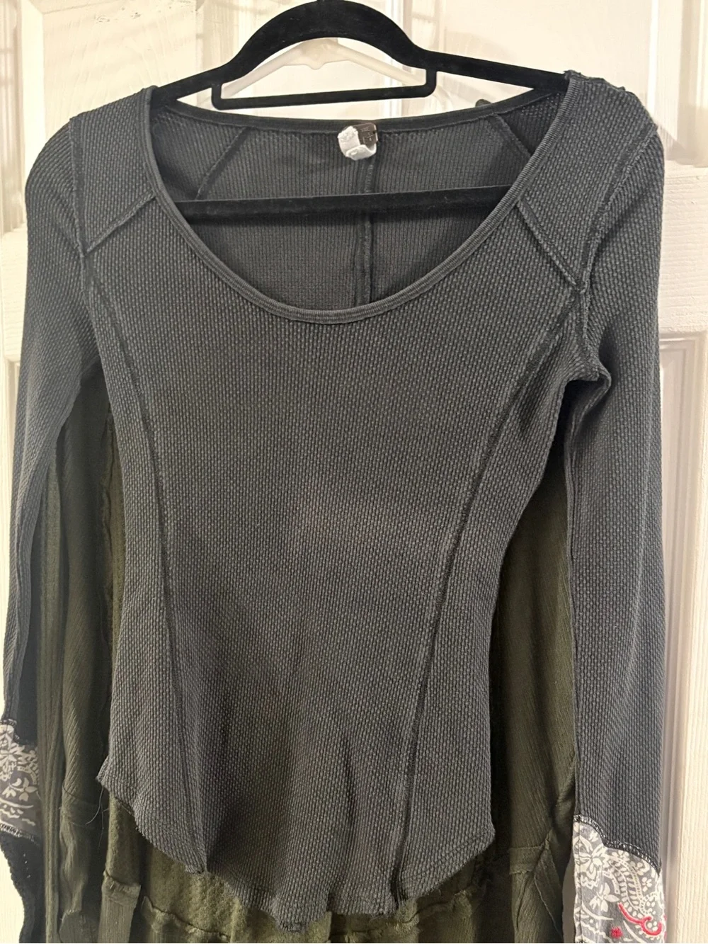 Free People “Bandana Cuff” thermal top in charcoal